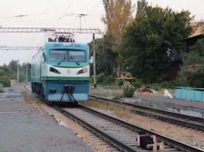 为当网红爬火车,一场别开生面的直播之旅  第2张