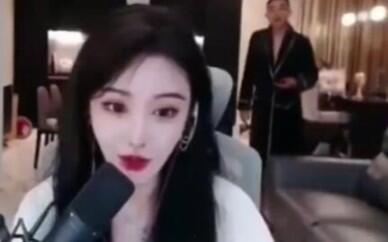 睡衣新闻台女主播,时尚与新闻的完美融合  第3张